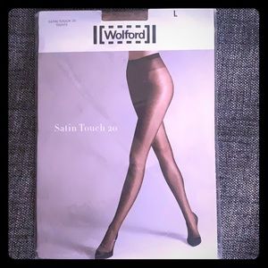 ⭐️NWT⭐️Wolford Satin Touch 20